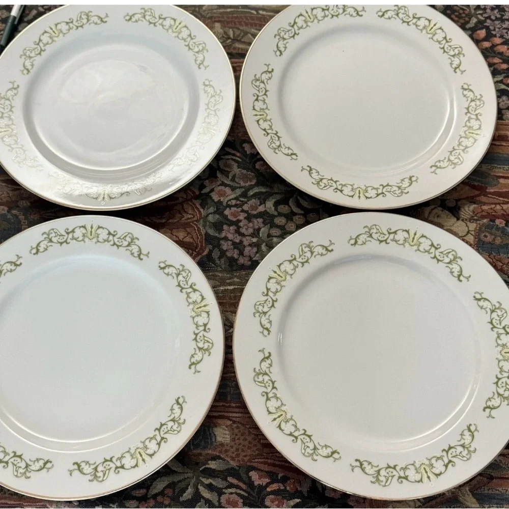 Bell Flower fine China by Japan dinner plates (4)